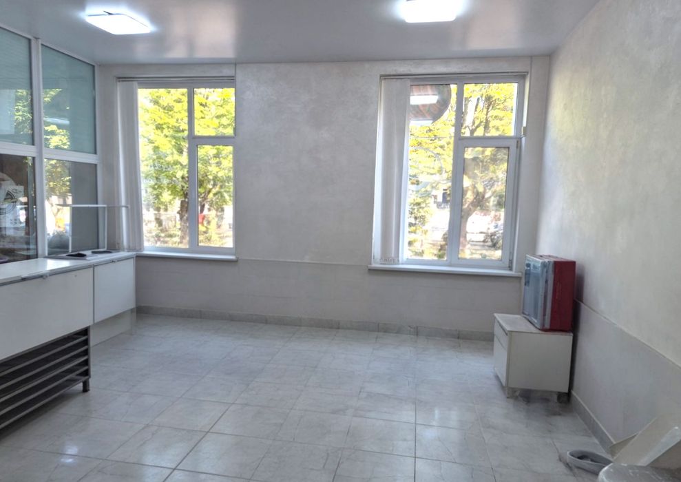 Продаж нежитлової будівлі — 256,9 м² | м.  Шептицький (м. Червоноград), просп. Шевченка, 14А
