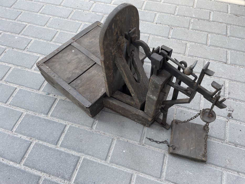 Stara drewniana waga retro vintage prl