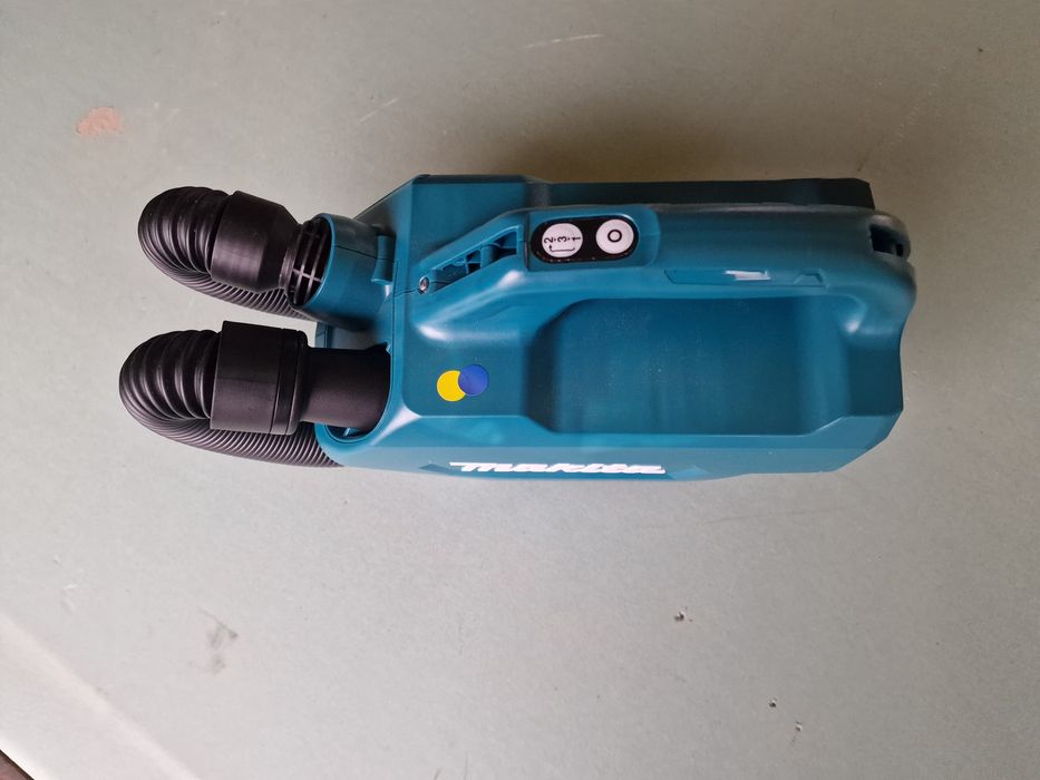 Makita DCL184 18V odkurzacz