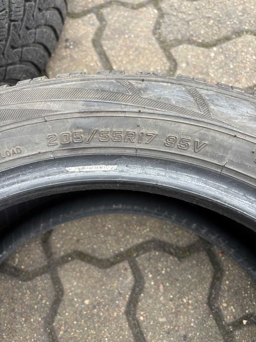Opony zimowe Falken Eurowinter HS01 205/55R17 – Łódż