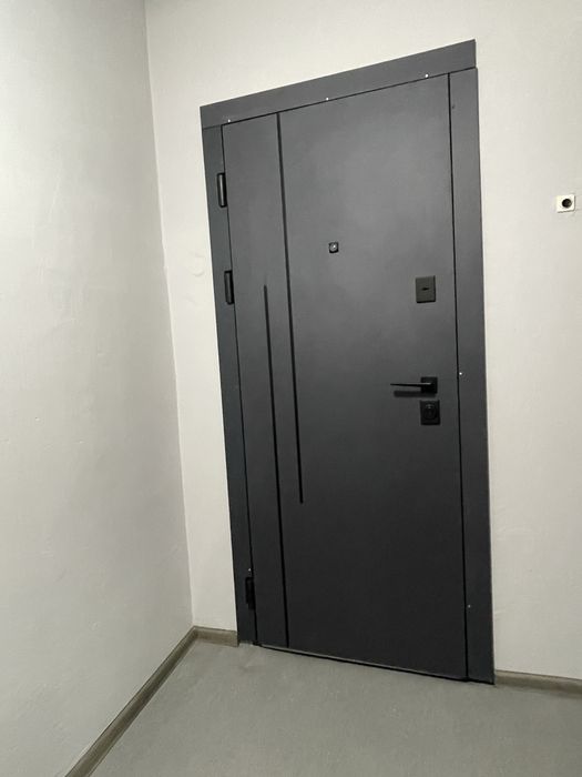 3 кім.квартира з Новим ремонтом Укомплектованою кухнею Панчішна ф-ка