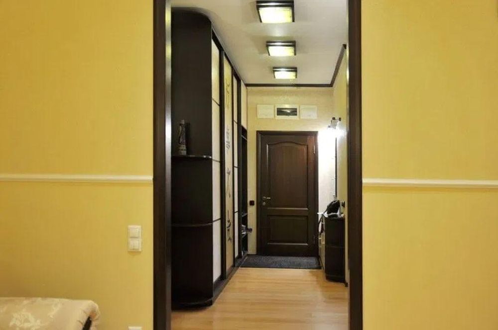 Продам 3-комн квартиру в районе Бригадная ул.