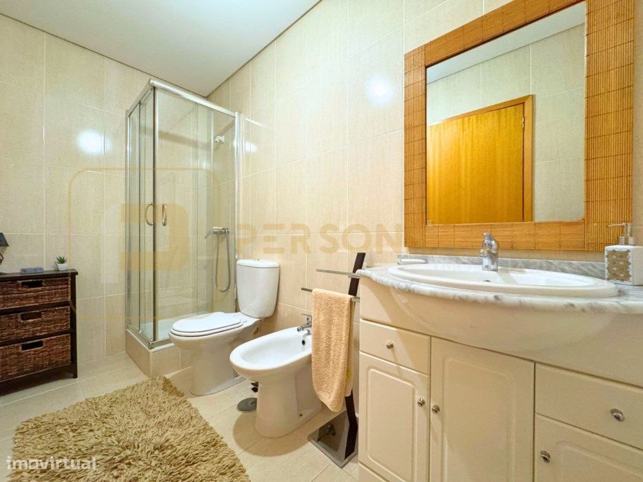 Apt. T2 Centro | Varanda | Lugar de garagem