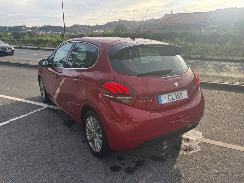 Peugeot 208 1.6 hdi