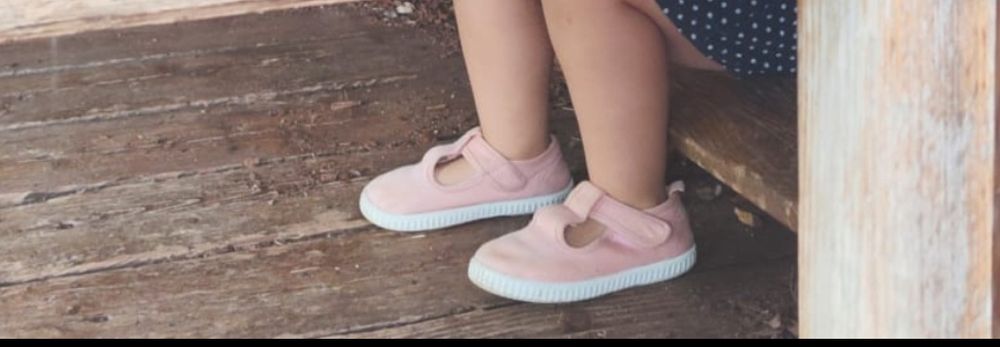 Sapatos menina tamanho 23