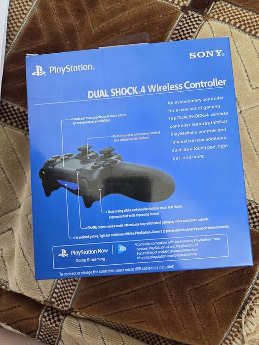 Джойстик для PlayStation 4