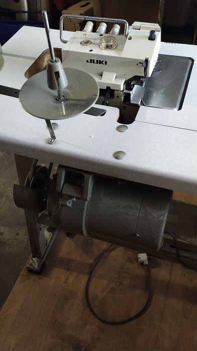 JUKI MO2400 owerlok 4-nitkowy 230V