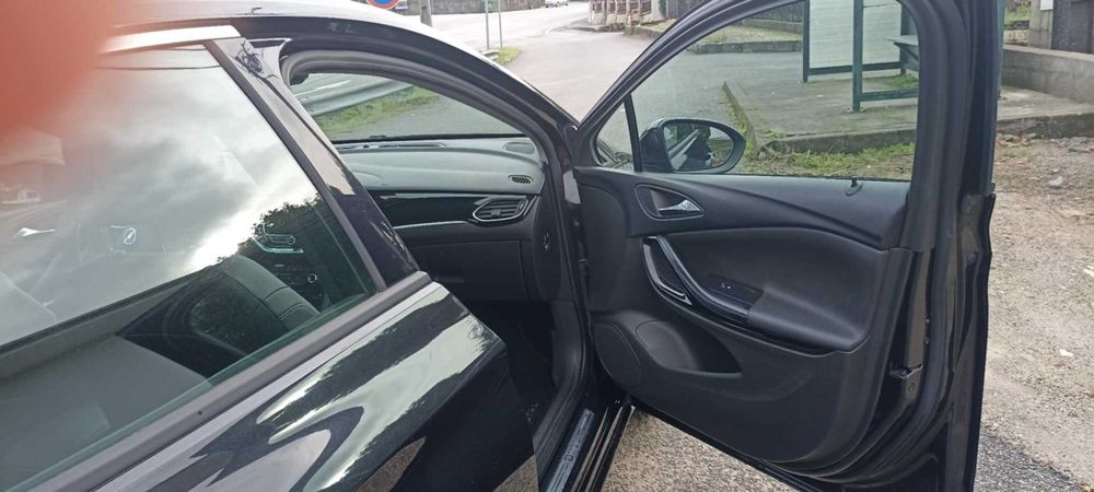 Opel Astra 1.6, 110 cv  innovation de 2015 full extras