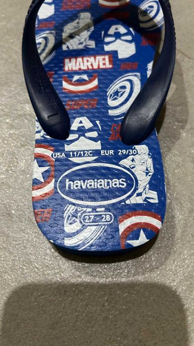 Havaianas Top Marvel Logomania Capitão América