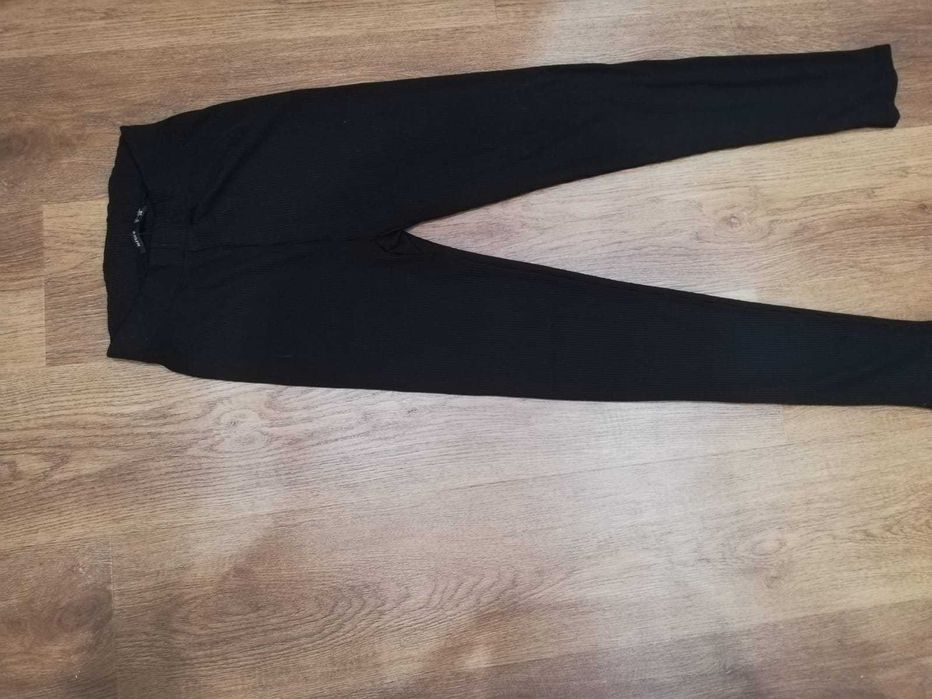 calça pilates, ginasio, corrida , leve e facil de secar em perfeito estado