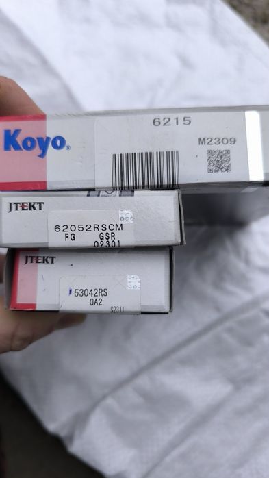 Підшипники нові.