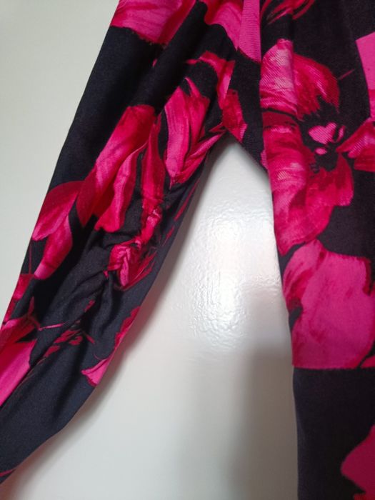 Kopertowa sukienka Trinity by Swing Fashion wiskoza 100% midi kwiaty