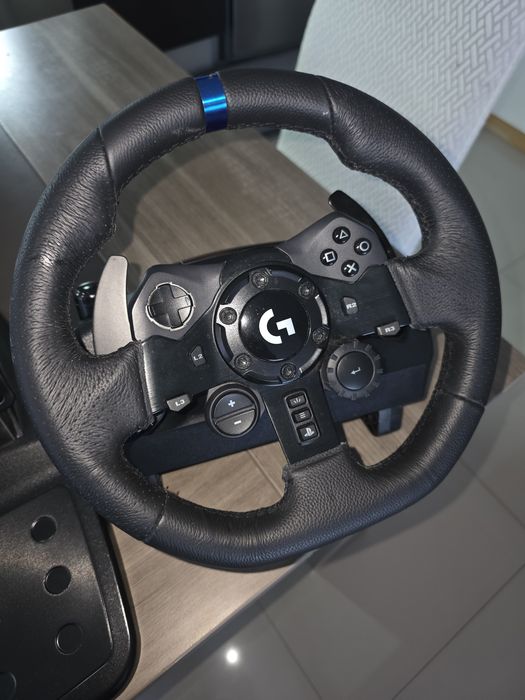 Logitech G923 PS5 PS4 PC