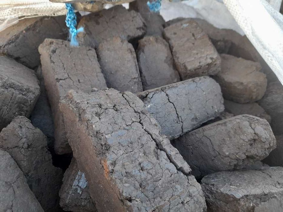 Brykiet torfowy - zamiennik węgla, ekologiczny