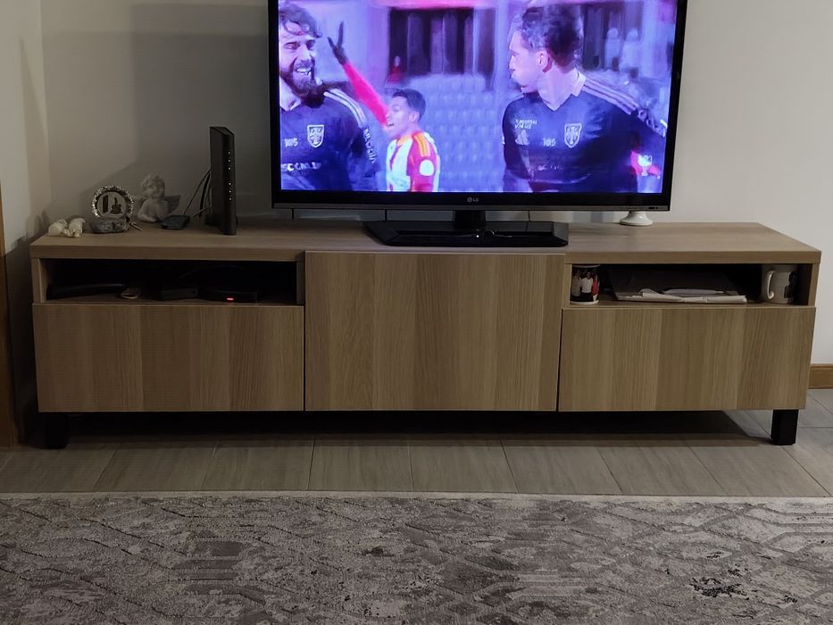 Armário de Televisão