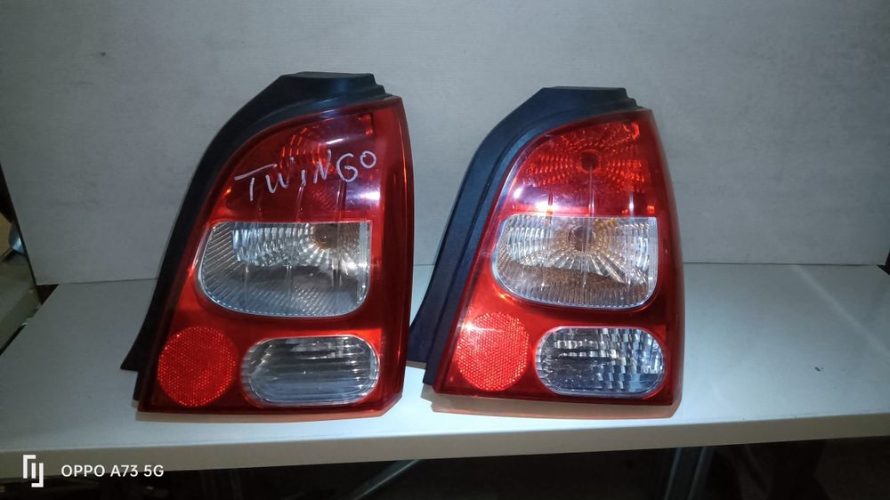 Farolim Renault Twingo original lado direito 2010
