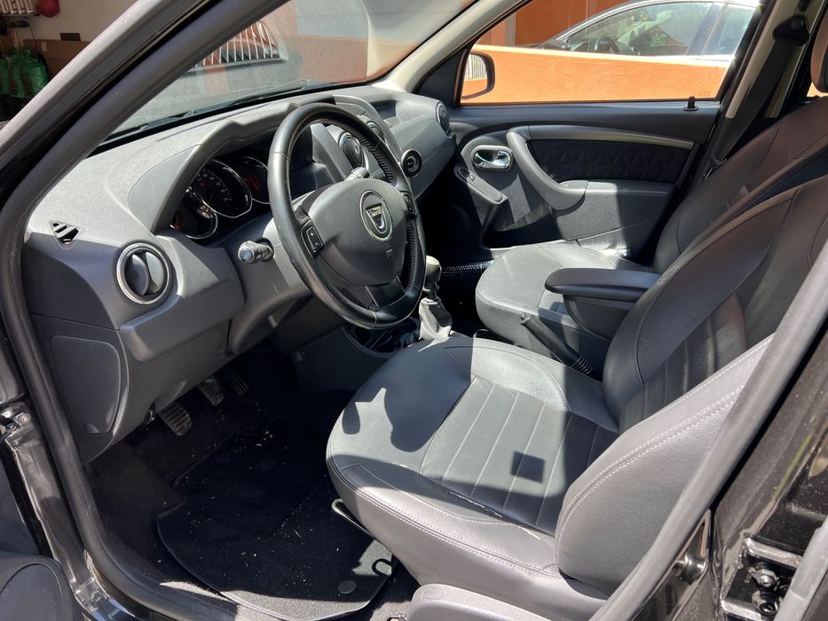 Dacia Duster 1.2 Tce 125CV em muito bom estado