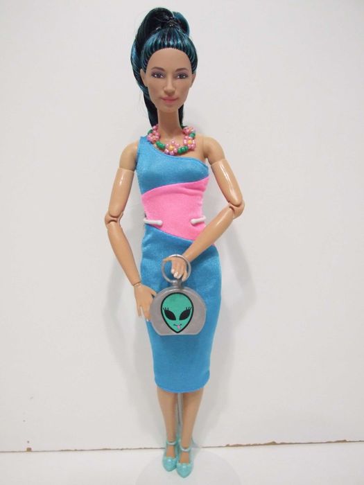 lalka Barbie Mattel made to move mtm ze stojakiem