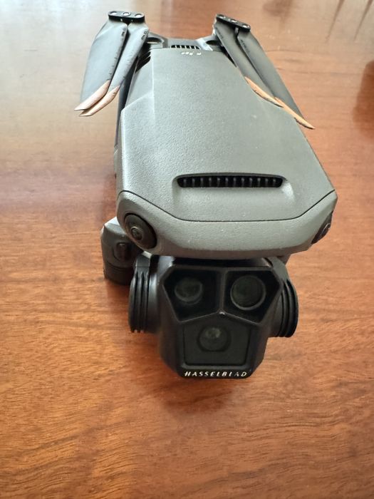 Продам DJI Mavic 3 Pro