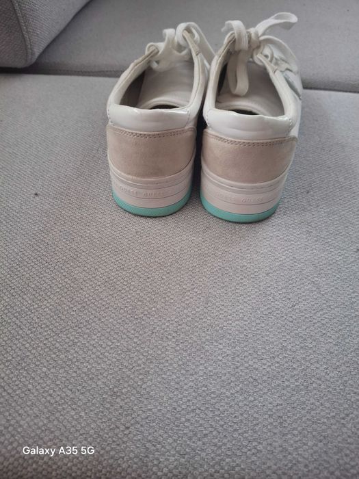 Snakersy GUESS rozm. 38
