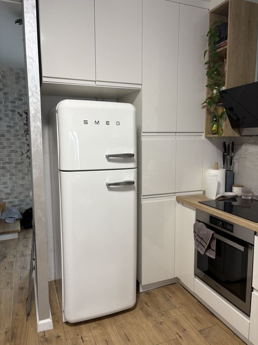 Ретро холодильник Smeg