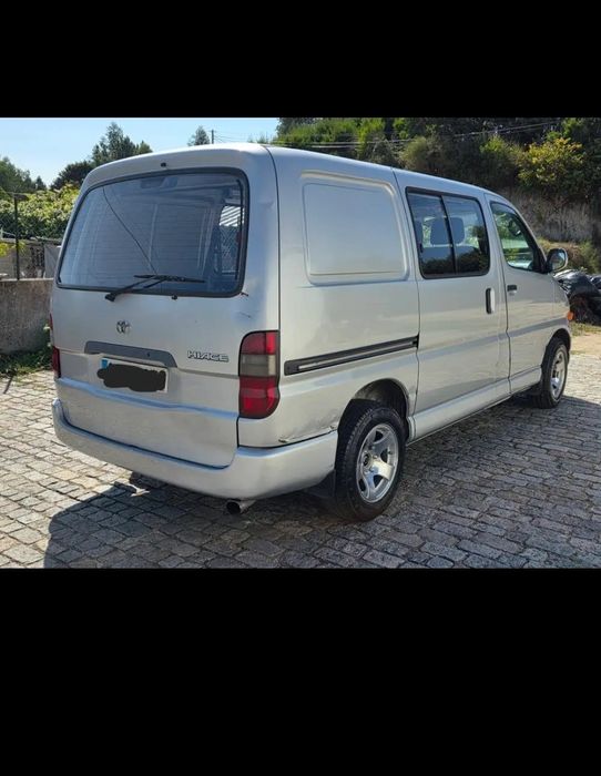 Toyota hiace 2.5 6 lugares