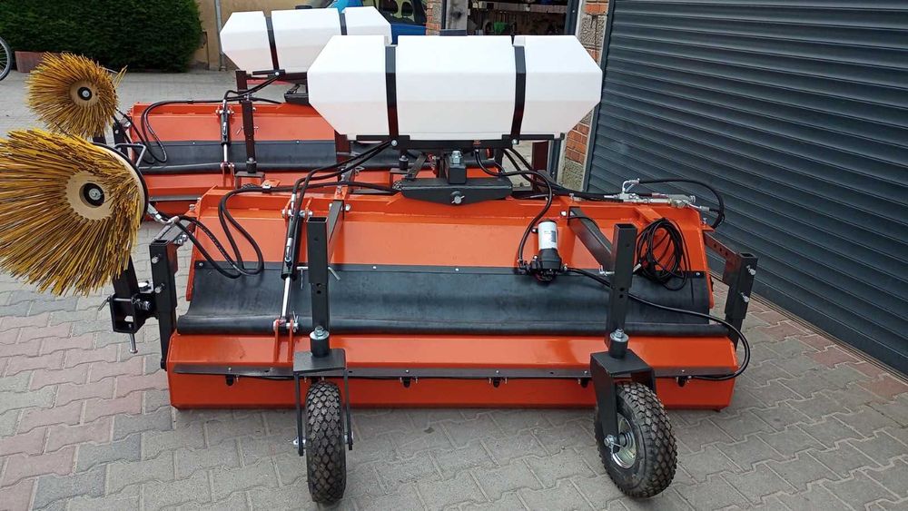 Zamiatarka drogowa uliczna Metal Technik