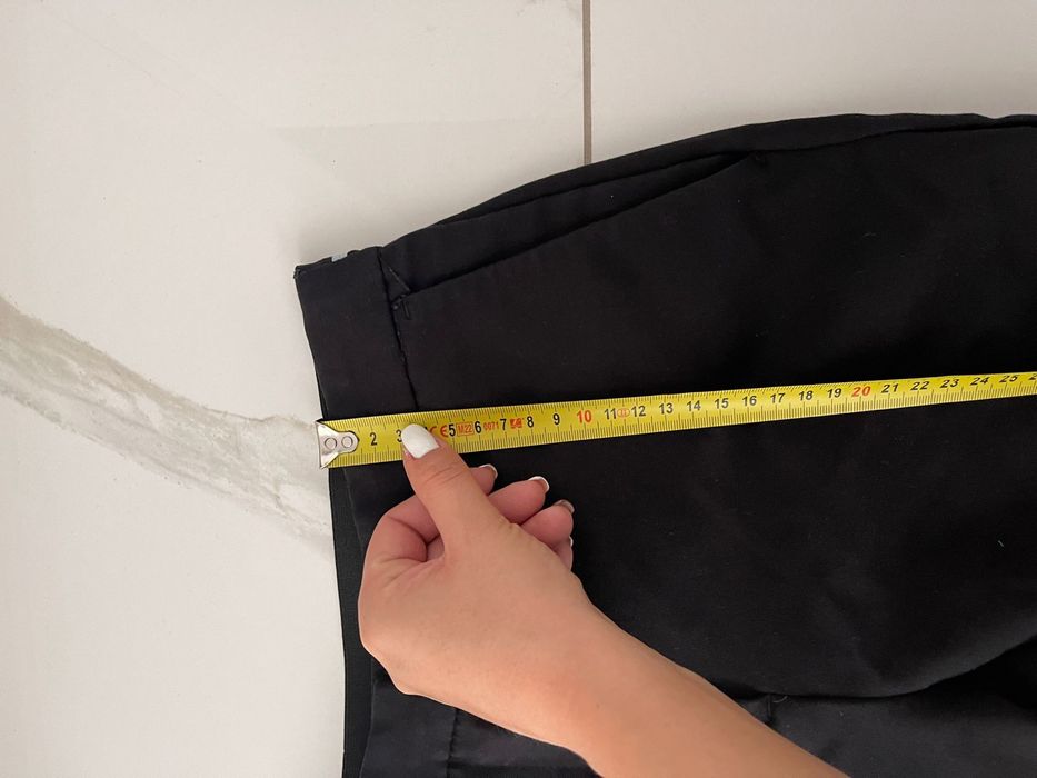 Spodnie marki zara rozmiar xs