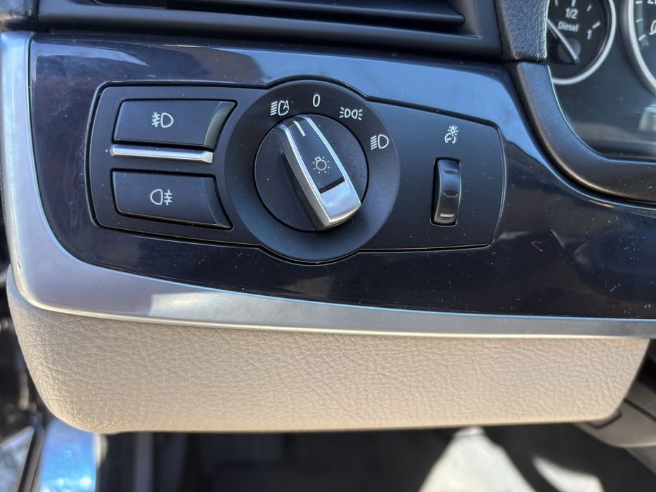 BMW F11 520d com teto de abrir