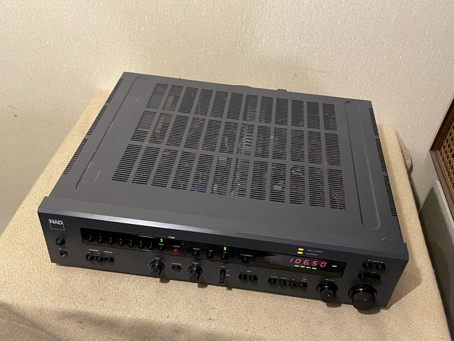Аудиофильский мощный HI-FI ресивер 80-х NAD 7100 (2х70Вт/11кг)(ЗВУК!)