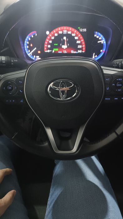 Toyota Corolla Sport touring Hybrido 
Viatur