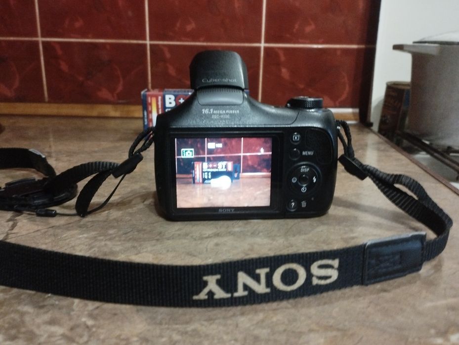 Камера SONY H100 фотік