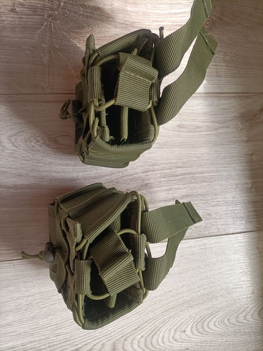 Dwie podwójne ładownice na magazynki Dominator