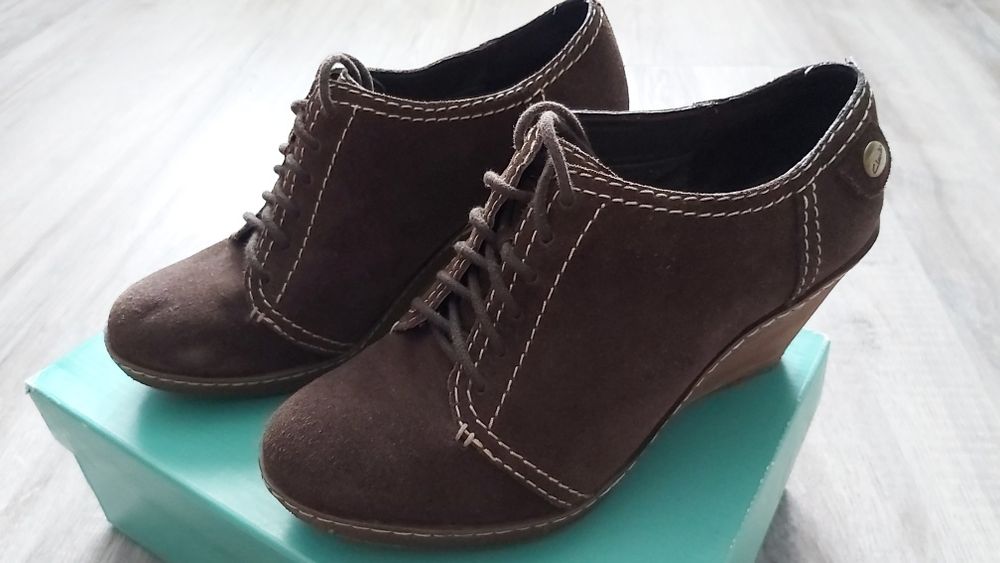 Ботинки Clarks замшевые