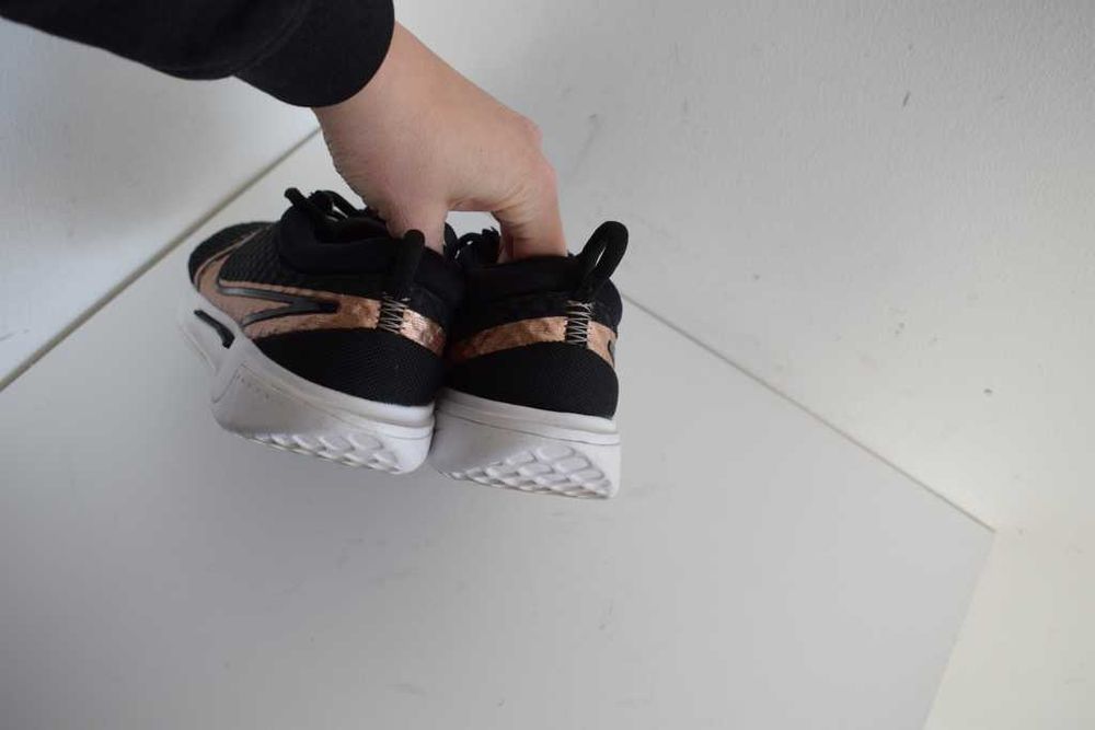 Nike Buty court zoom pro blackk gold 38 ,5 sneakersy