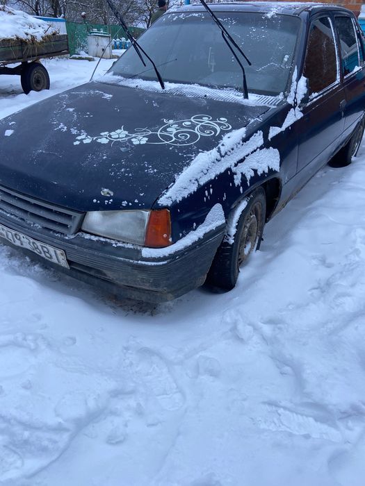 Продам срочно опелька