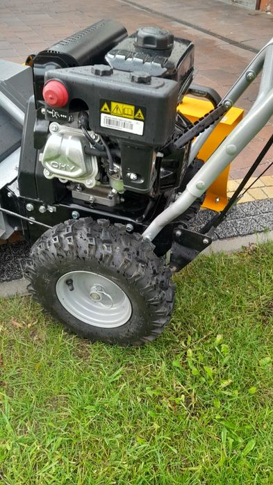 Zamiatarka STIGA SWS 800G + Lemiesz +Pojemnik