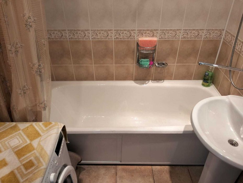 Оренда 2х кімнатна квартира вул Двірцева