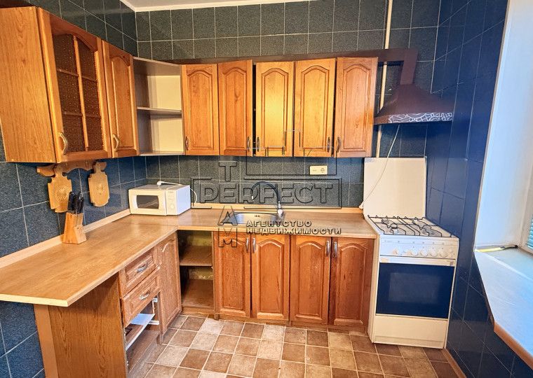 Продаж 3к квартири Бальзака 84