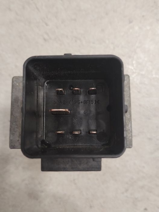 Реллє свічок накалу