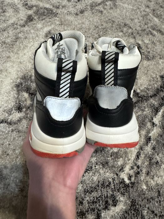 Продам дитячі черевики