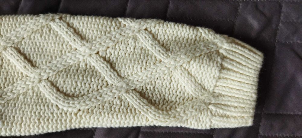 bluza sweter sweterek z kapturem r. 86-92 jak nowy