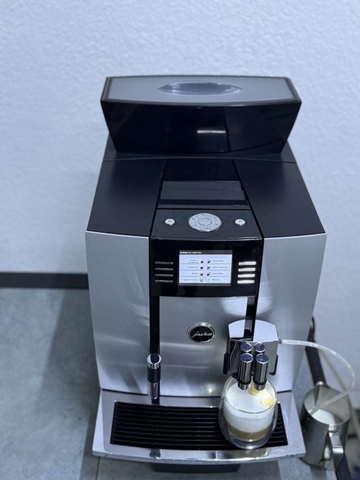 Кавомашина Jura Giga X3C Profesional