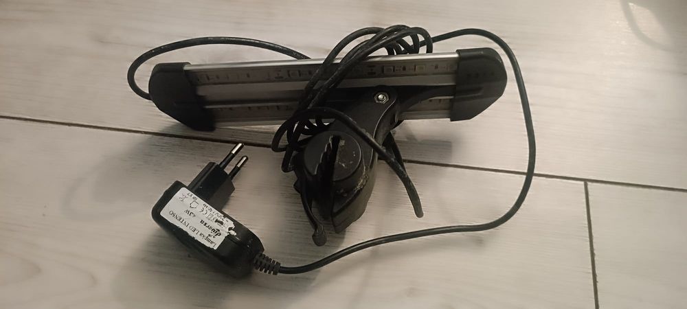 Komplet akwarium z akcesoriami