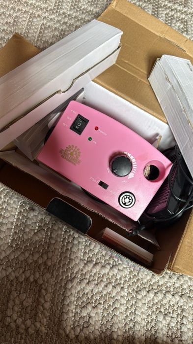 Продам новий фрезер для манікюру CF