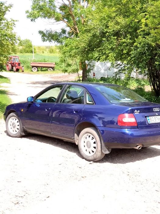 Audi A4 b5,  1998 1,6 бензин
