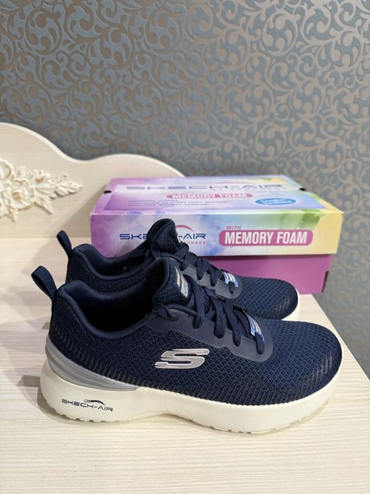Skechers розміри 35 35,5 memory foam