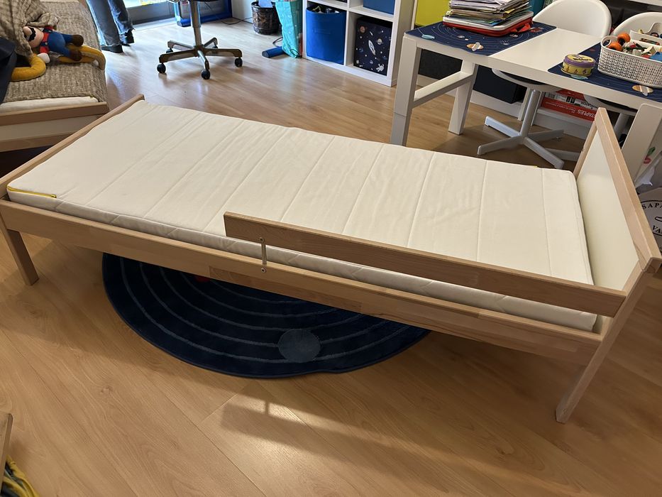 Cama IKEA de criança SNIGLAR