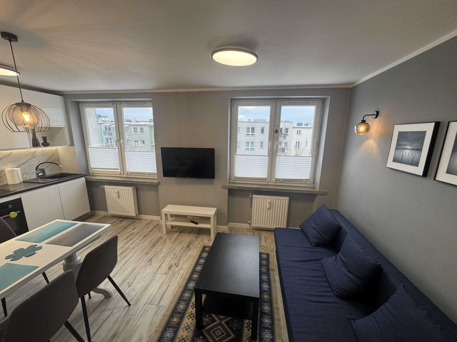 37m2, sypialnia, salon, miejsce postojowe, blisko centrum i morza