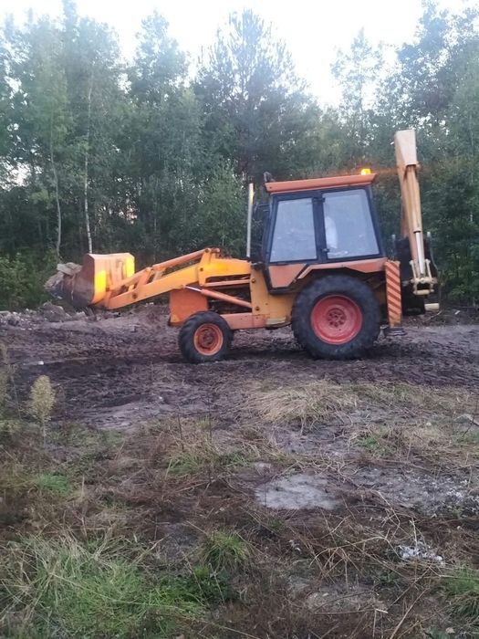 Koparko ładowarka JCB
